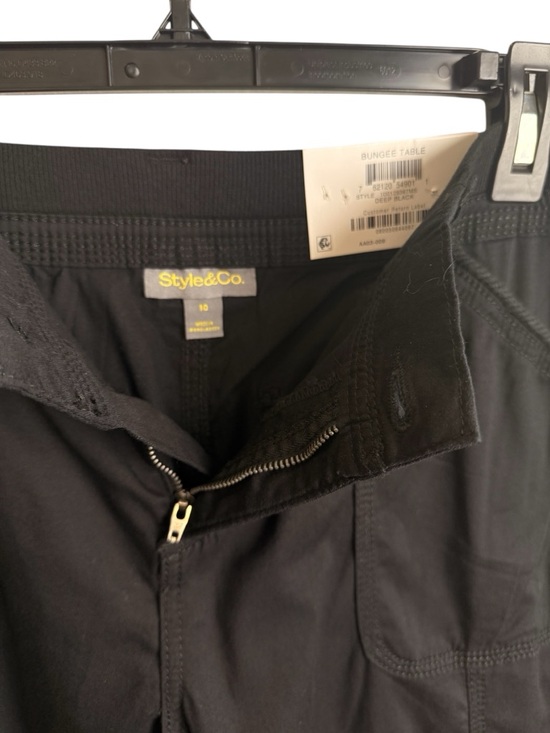 Style & Co., Women’s Black Capri Pants Cargo Comfort Waist Mid Rise Size 10 NWT - Picture 6 of 6